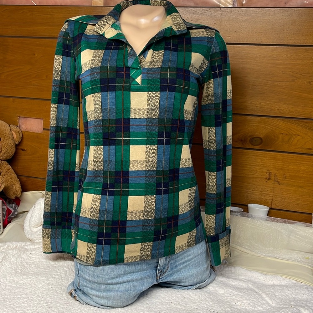 VACCARO- Made in Italy- Plaid Collared L/S Top- Super Soft